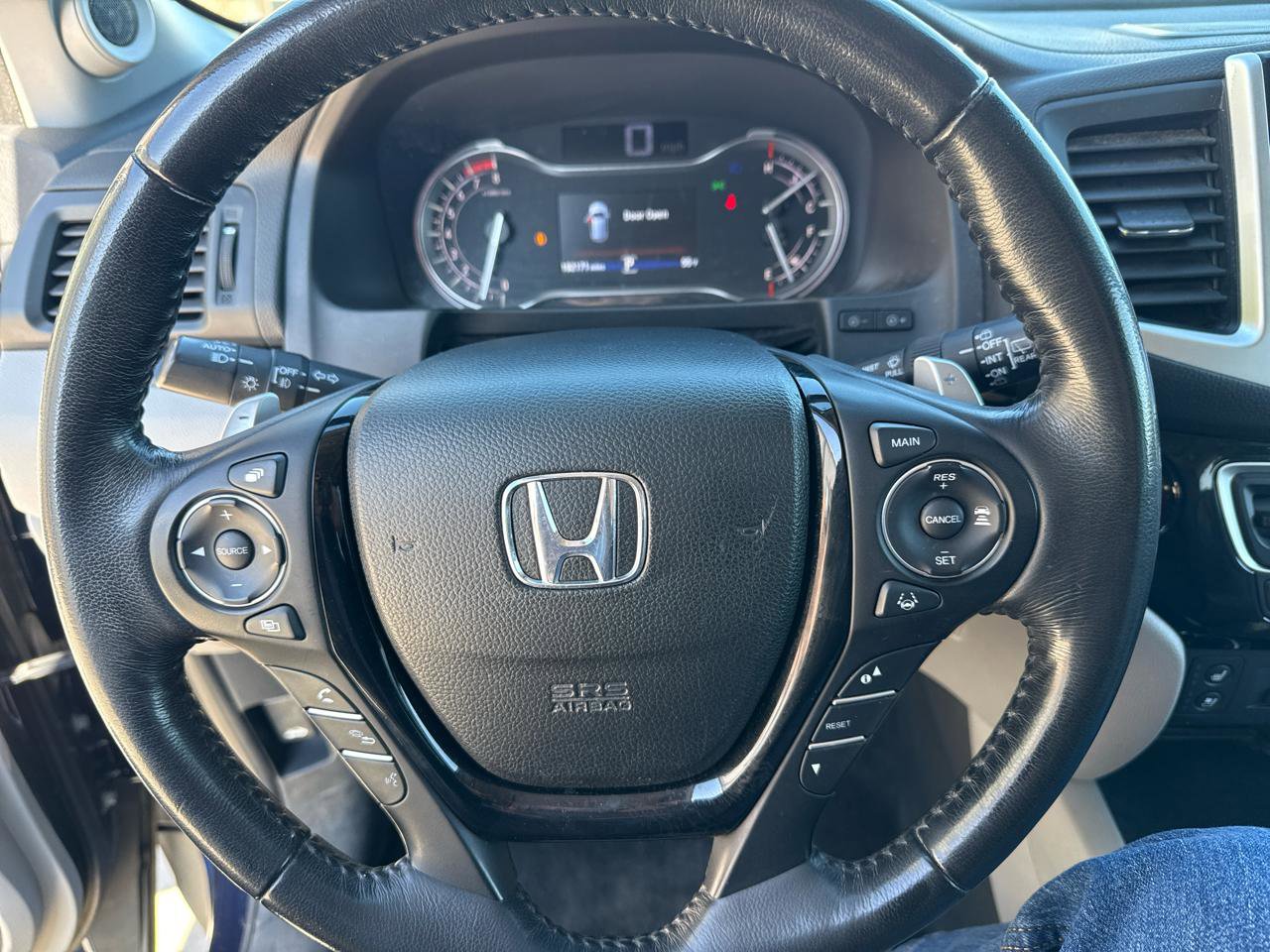 Used 2016 Honda Pilot Elite image 25