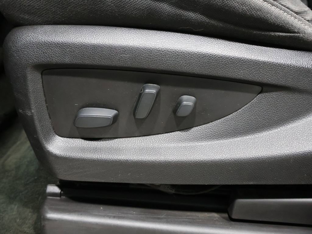 Used 2018 Chevrolet Suburban LS image 11