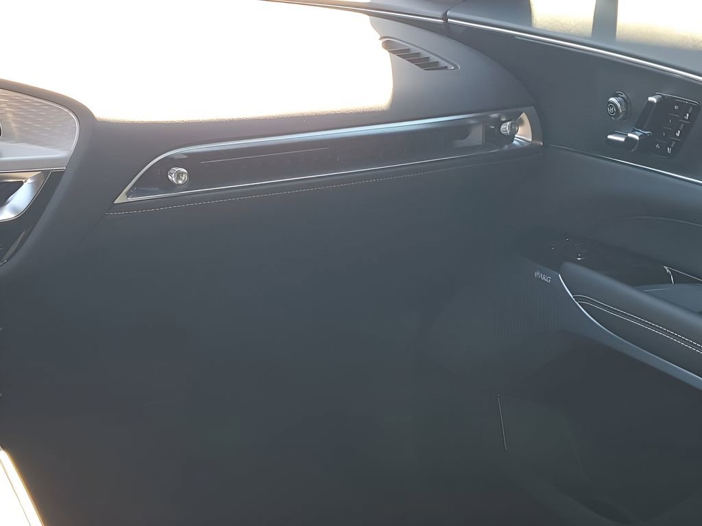 Used 2025 Cadillac Lyriq Luxury image 26