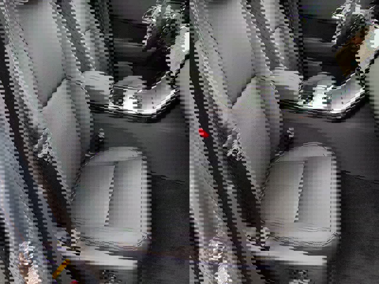 New 2026 Land Rover Range Rover Velar Dynamic SE AWD/4WD image 22