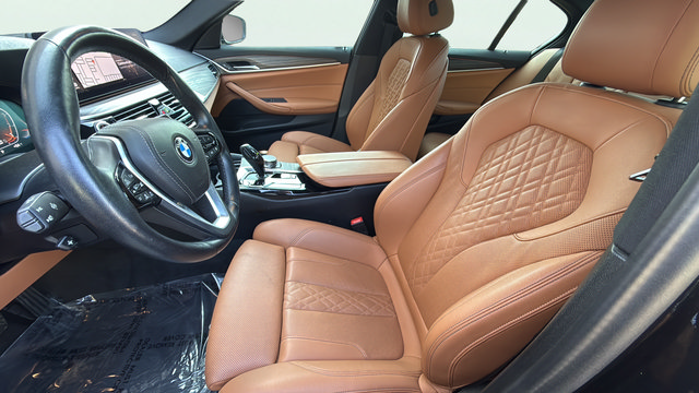 Used 2022 BMW 530i RWD image 14