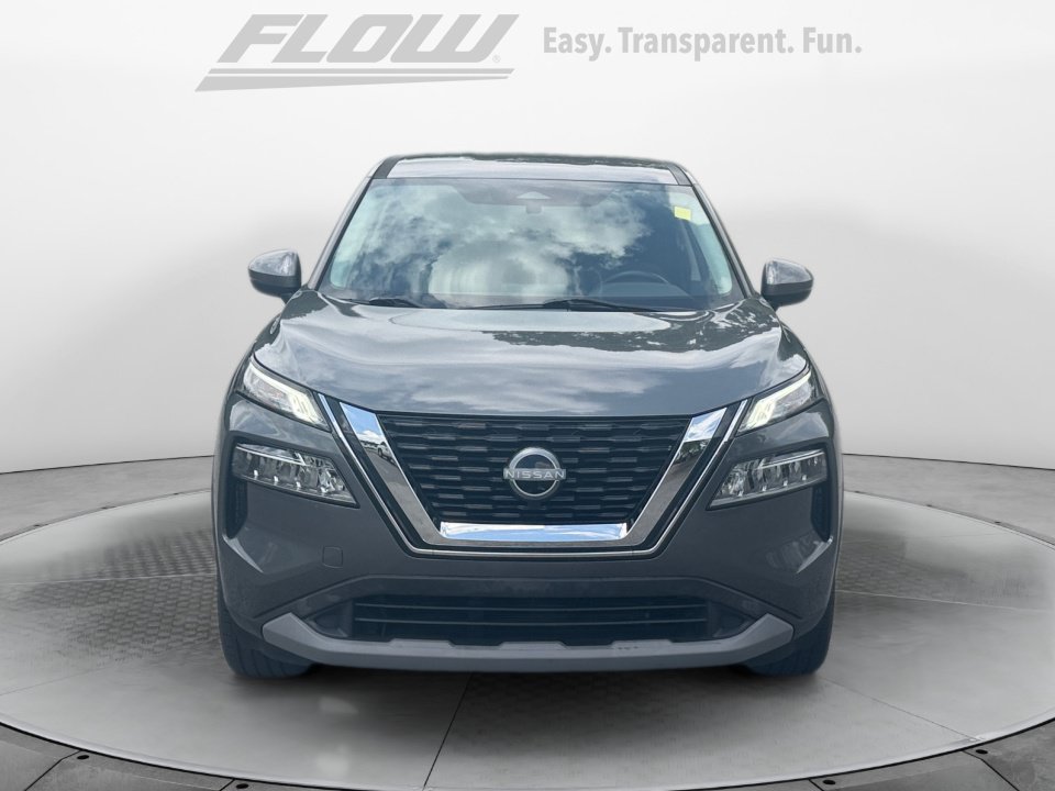 Certified 2022 Nissan Rogue SV FWD image 3