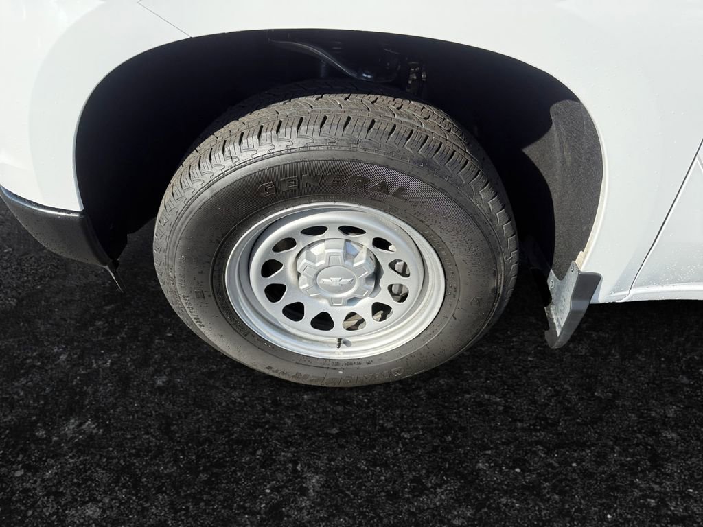 Certified 2024 Chevrolet Silverado 1500 W/T w/ WT Convenience Package image 9