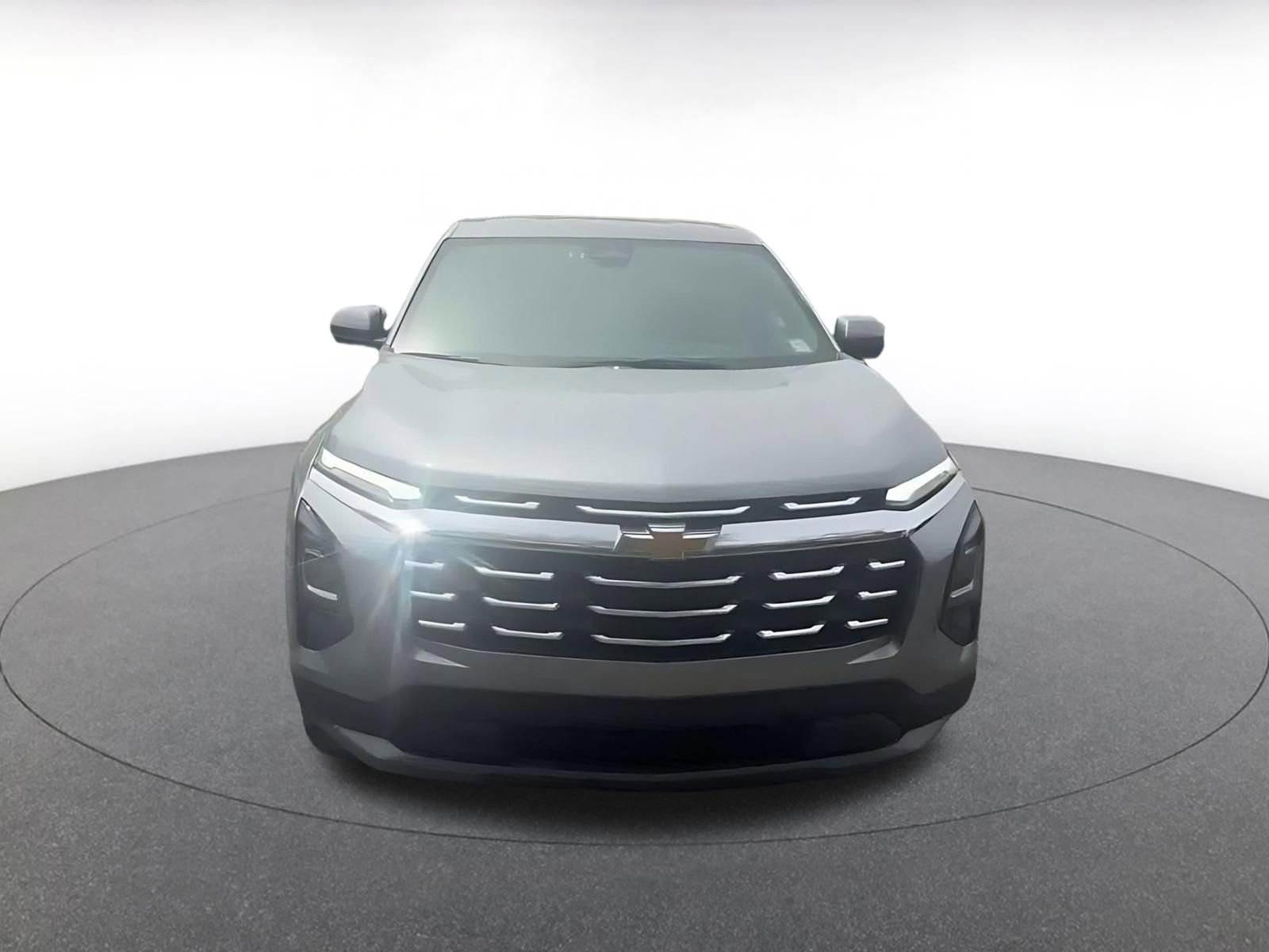 Used 2025 Chevrolet Equinox LT FWD image 4