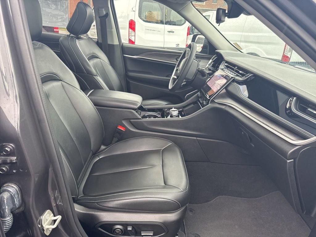 Used 2023 Jeep Grand Cherokee 4WD 4xe image 38