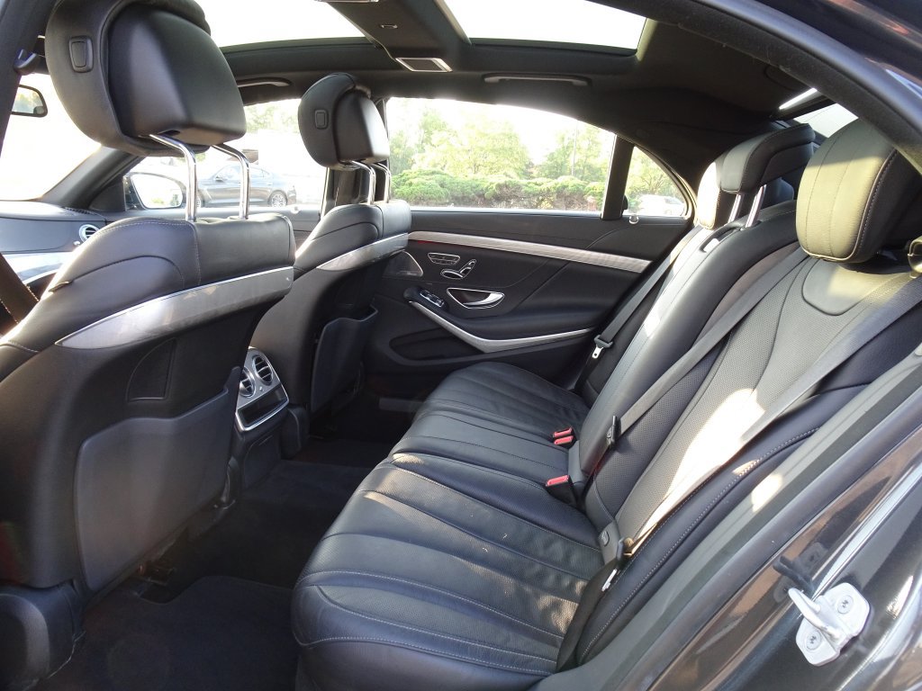 Used 2017 Mercedes-Benz S 550 4MATIC Sedan image 16