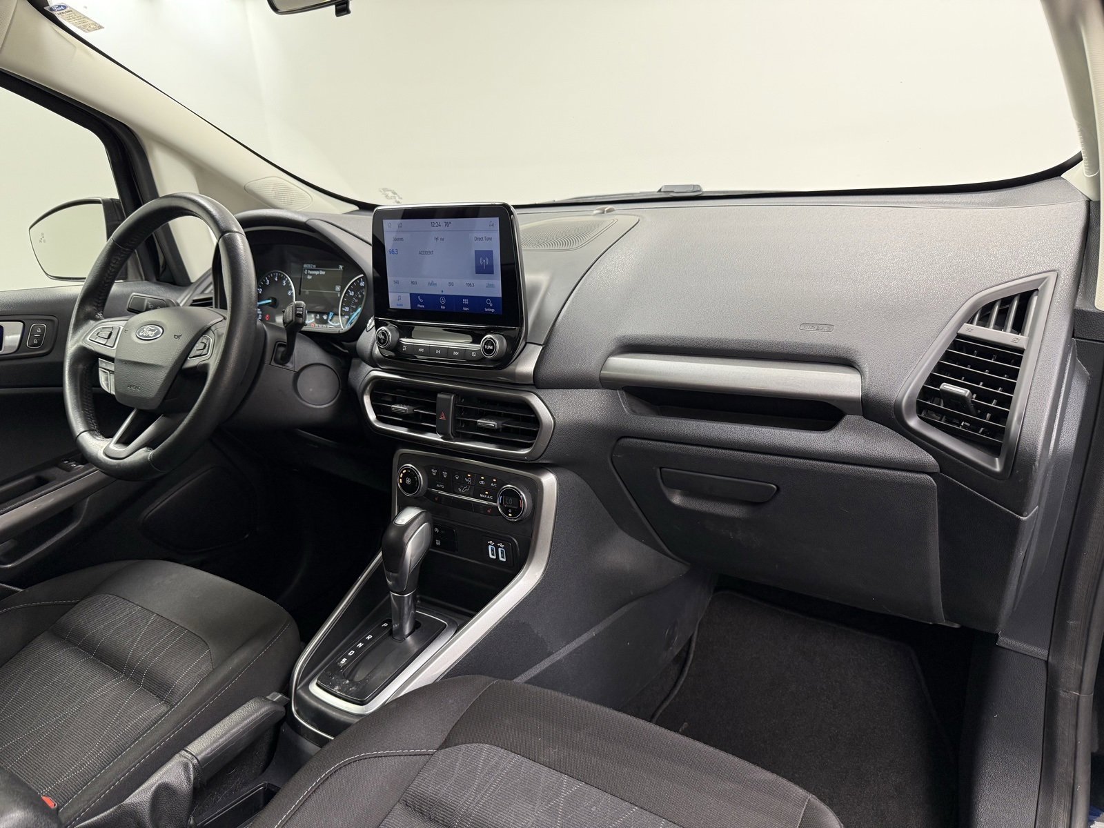 Used 2020 Ford EcoSport SE w/ SE Convenience Package image 27