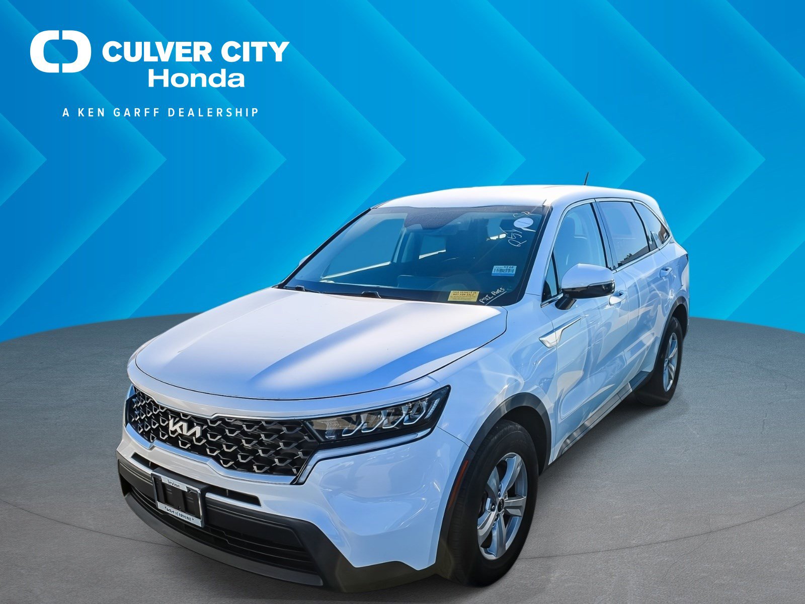 Used 2023 Kia Sorento LX image 1