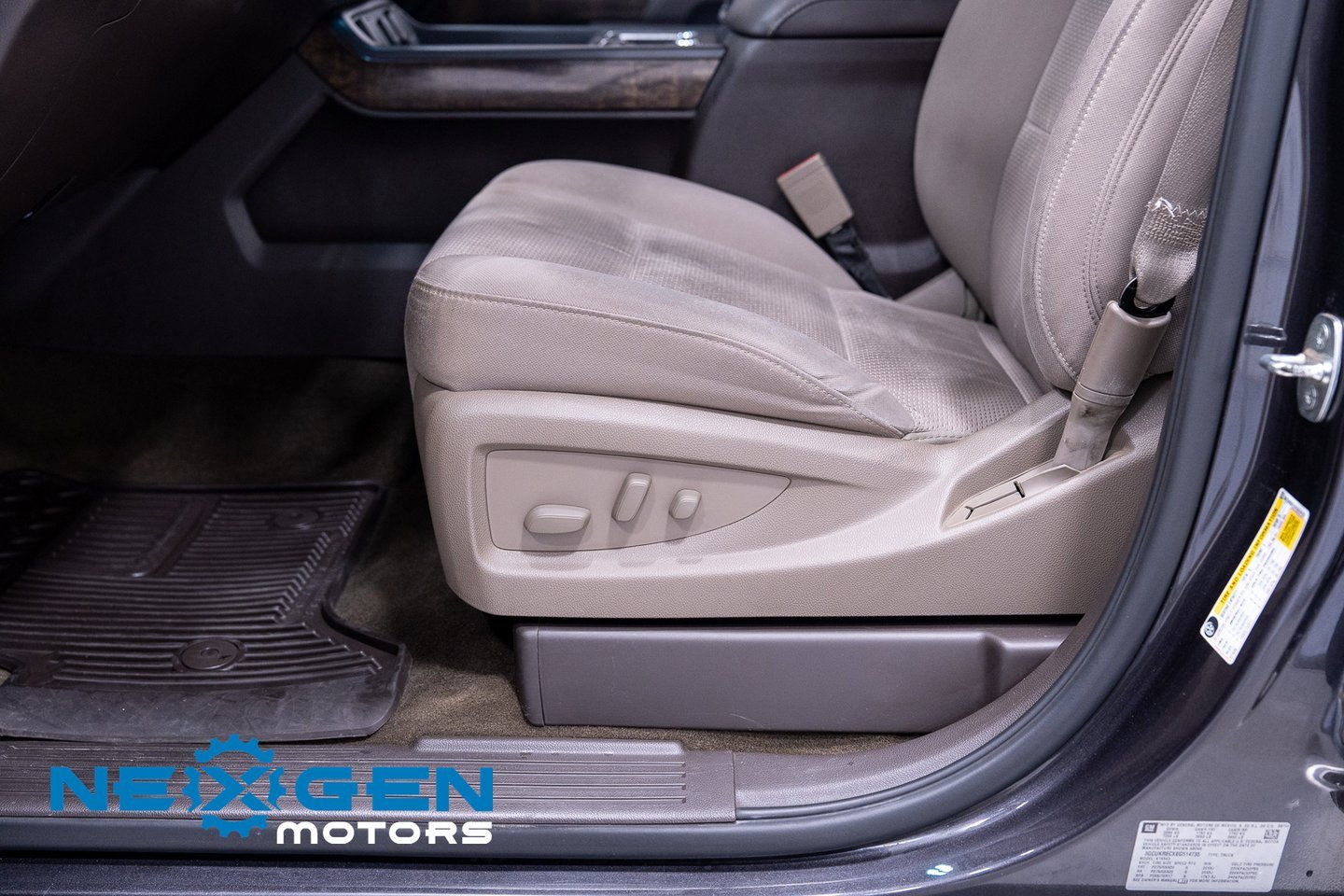 Used 2014 Chevrolet Silverado 1500 LT w/ LT Convenience Package image 22