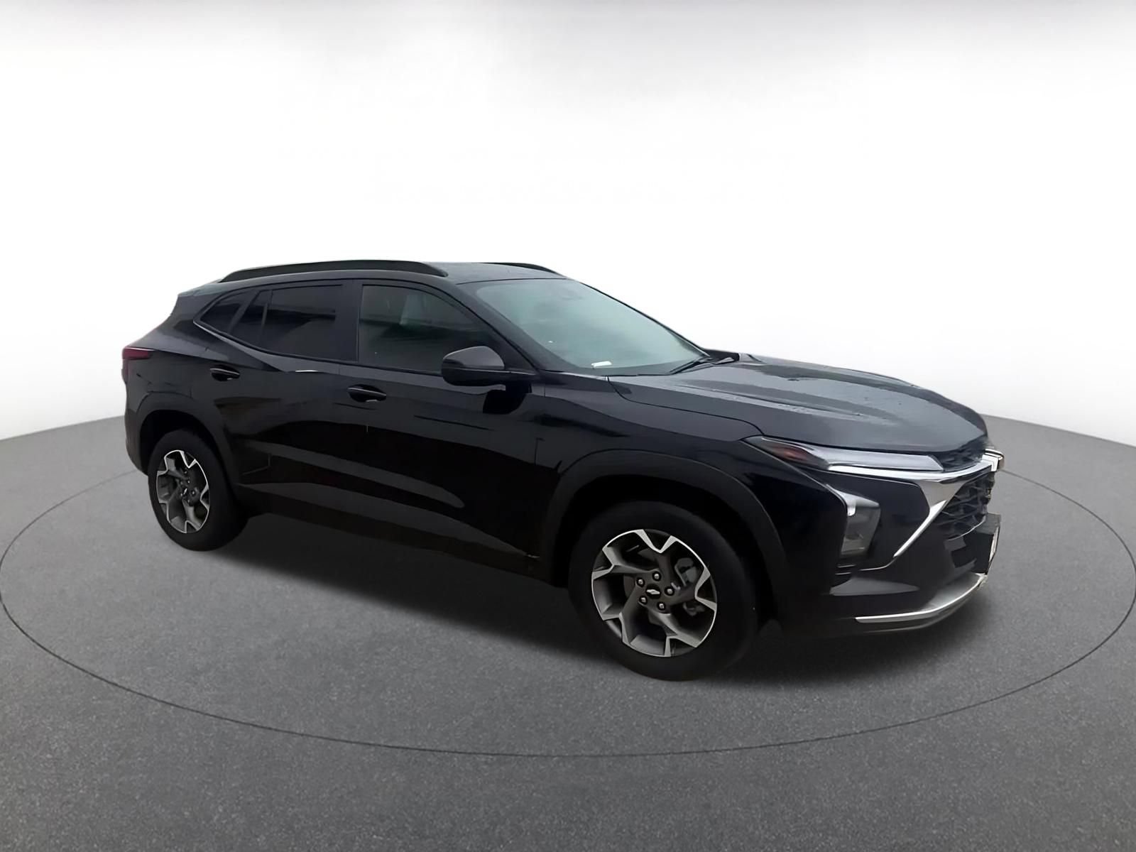 Used 2025 Chevrolet Trax LT FWD video 2