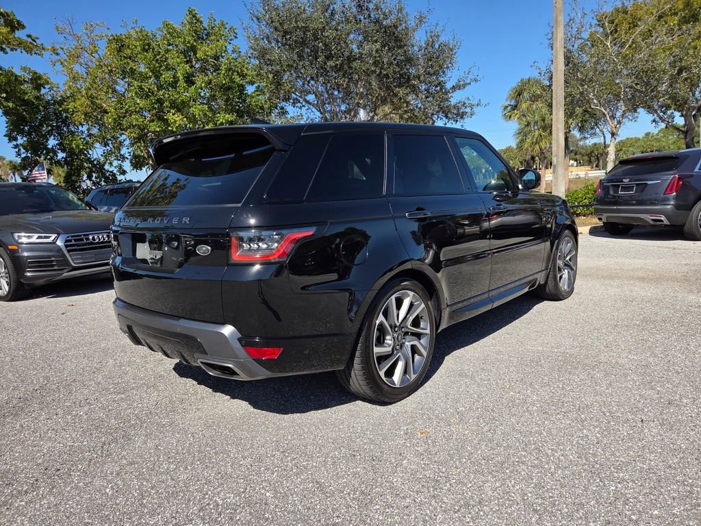 Used 2022 Land Rover Range Rover Sport HSE Silver Edition image 4