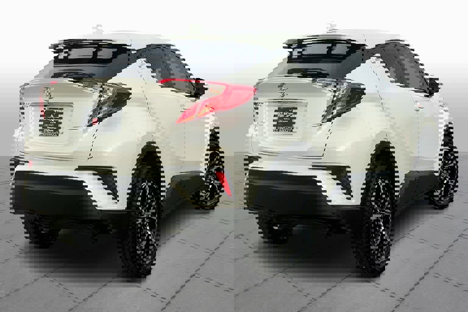 Used 2021 Toyota C-HR XLE image 13