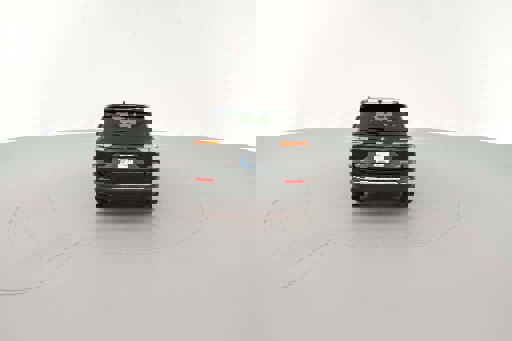 New 2025 Jeep Grand Cherokee Limited w/ Trailer Tow Package image 10