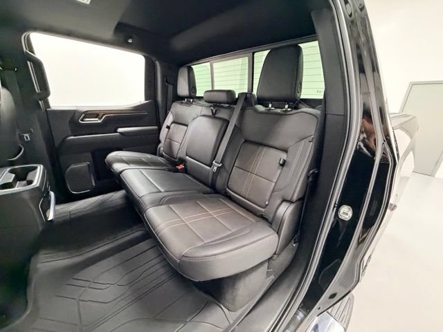 Certified 2024 Chevrolet Silverado 1500 High Country w/ High Country Premium Package AWD/4WD image 24