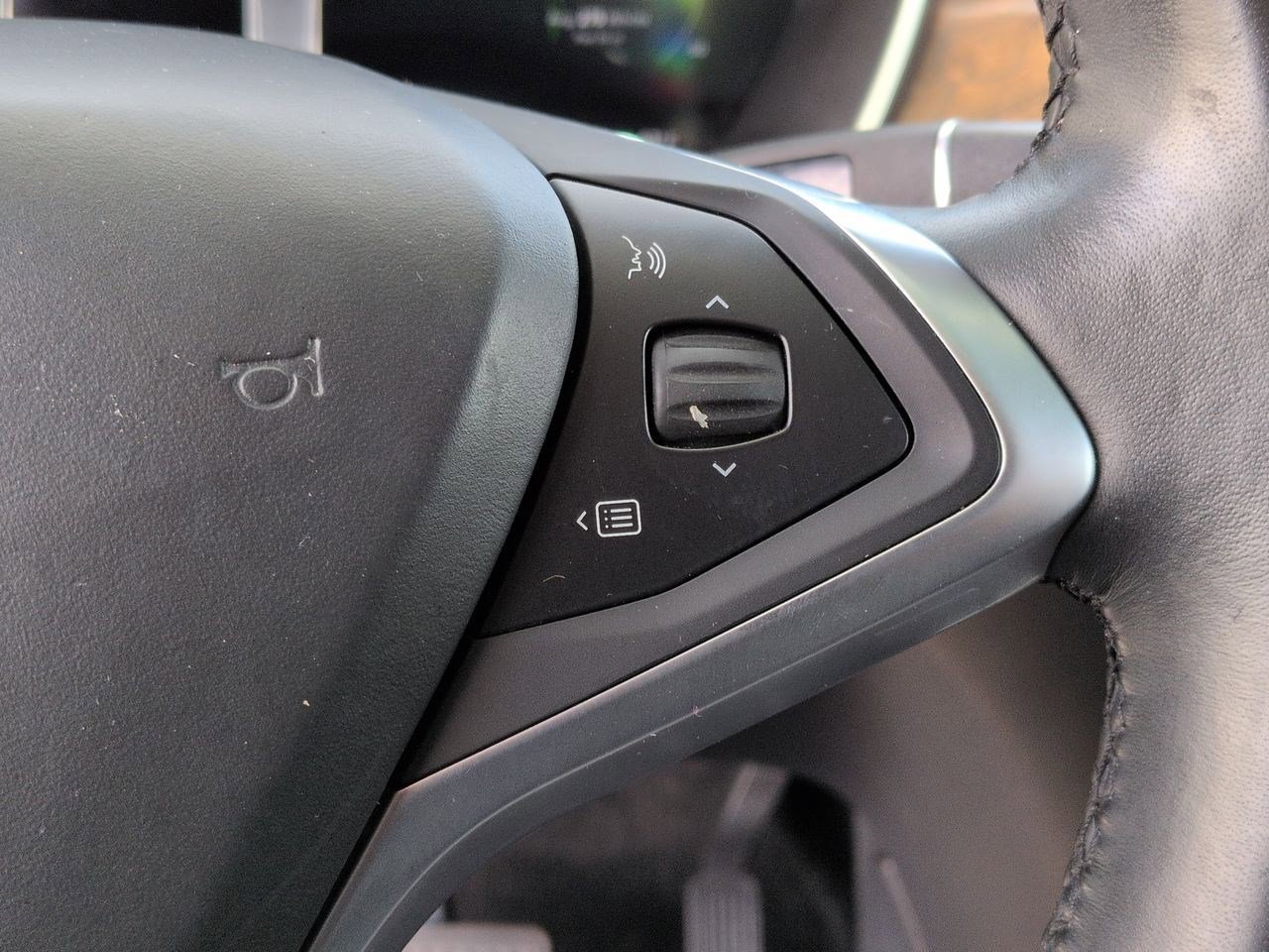 Used 2017 Tesla Model X 75D image 12