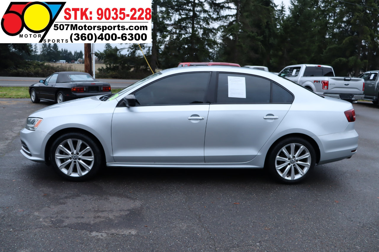Used 2016 Volkswagen Jetta S image 2