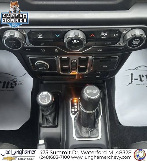 Used 2023 Jeep Wrangler Willys image 18