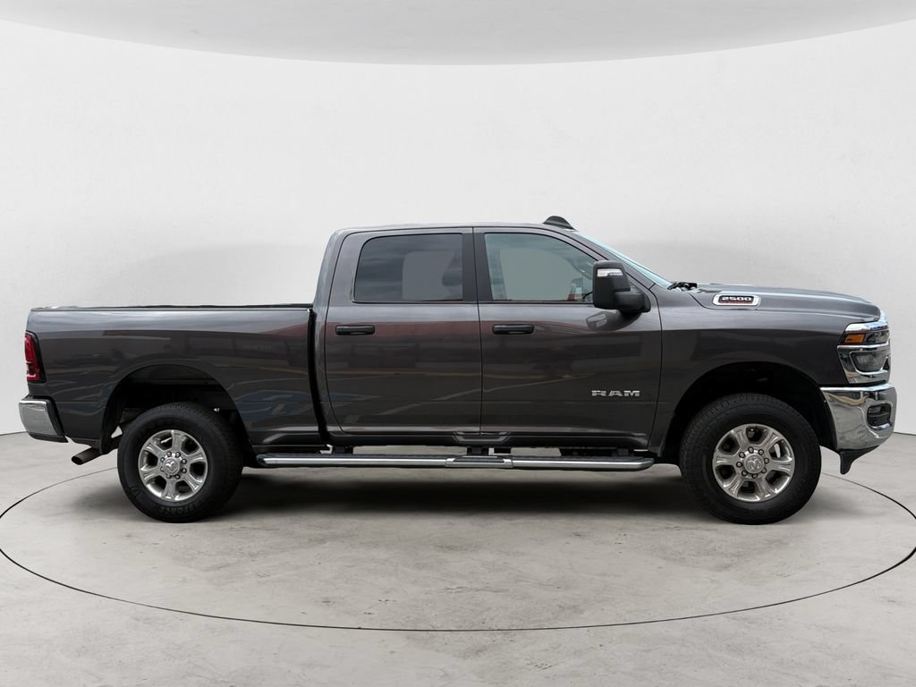 Used 2026 RAM 2500 Big Horn AWD/4WD image 2