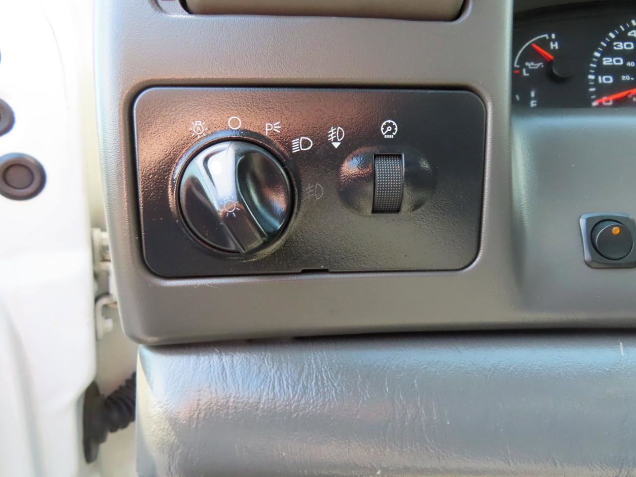 Used 2003 Ford F350 Lariat image 32