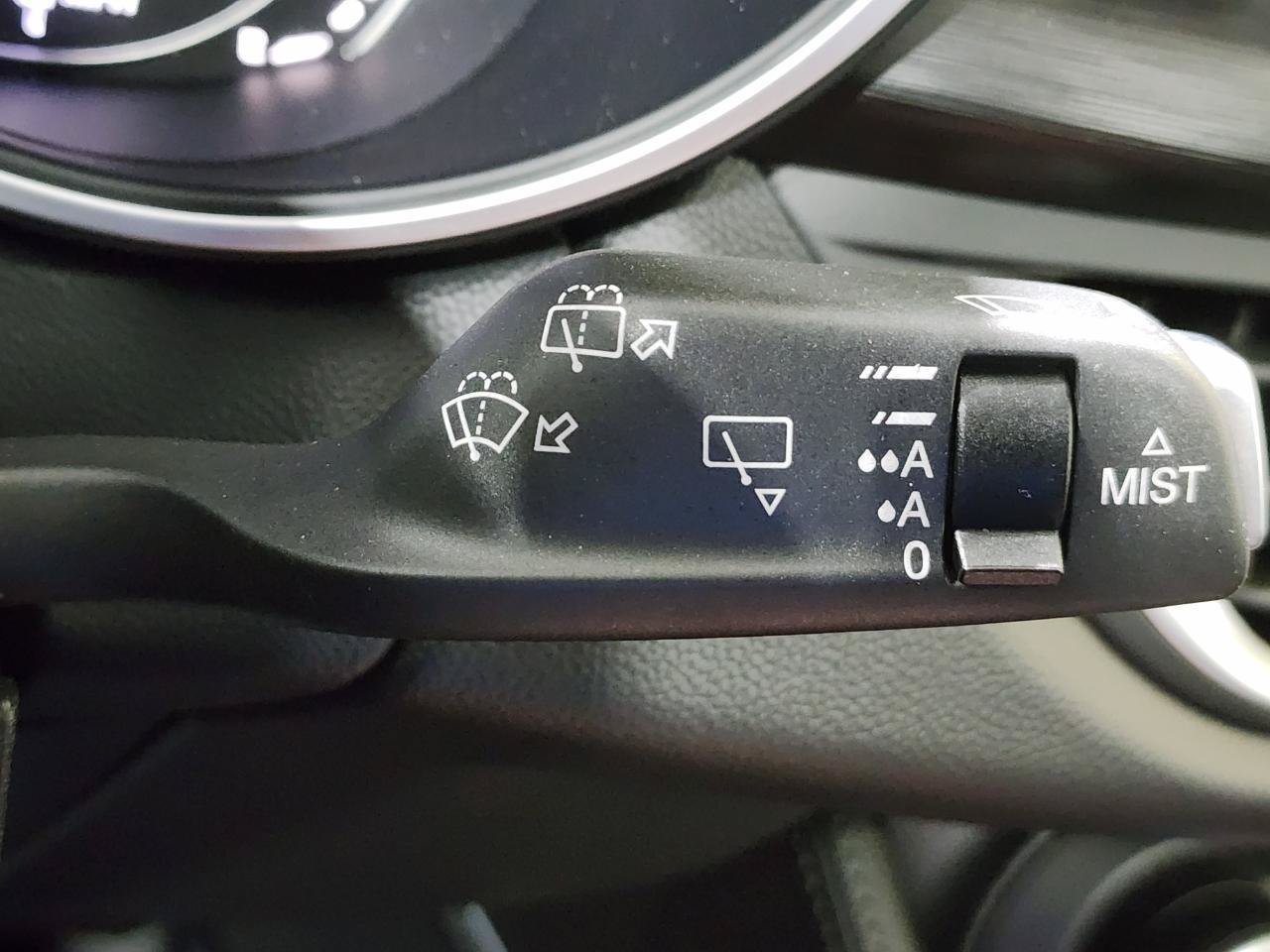 Used 2018 Alfa Romeo Stelvio AWD image 13