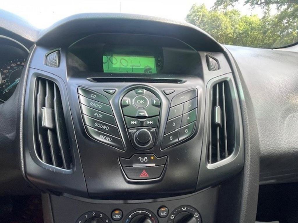 Used 2012 Ford Focus S FWD image 10