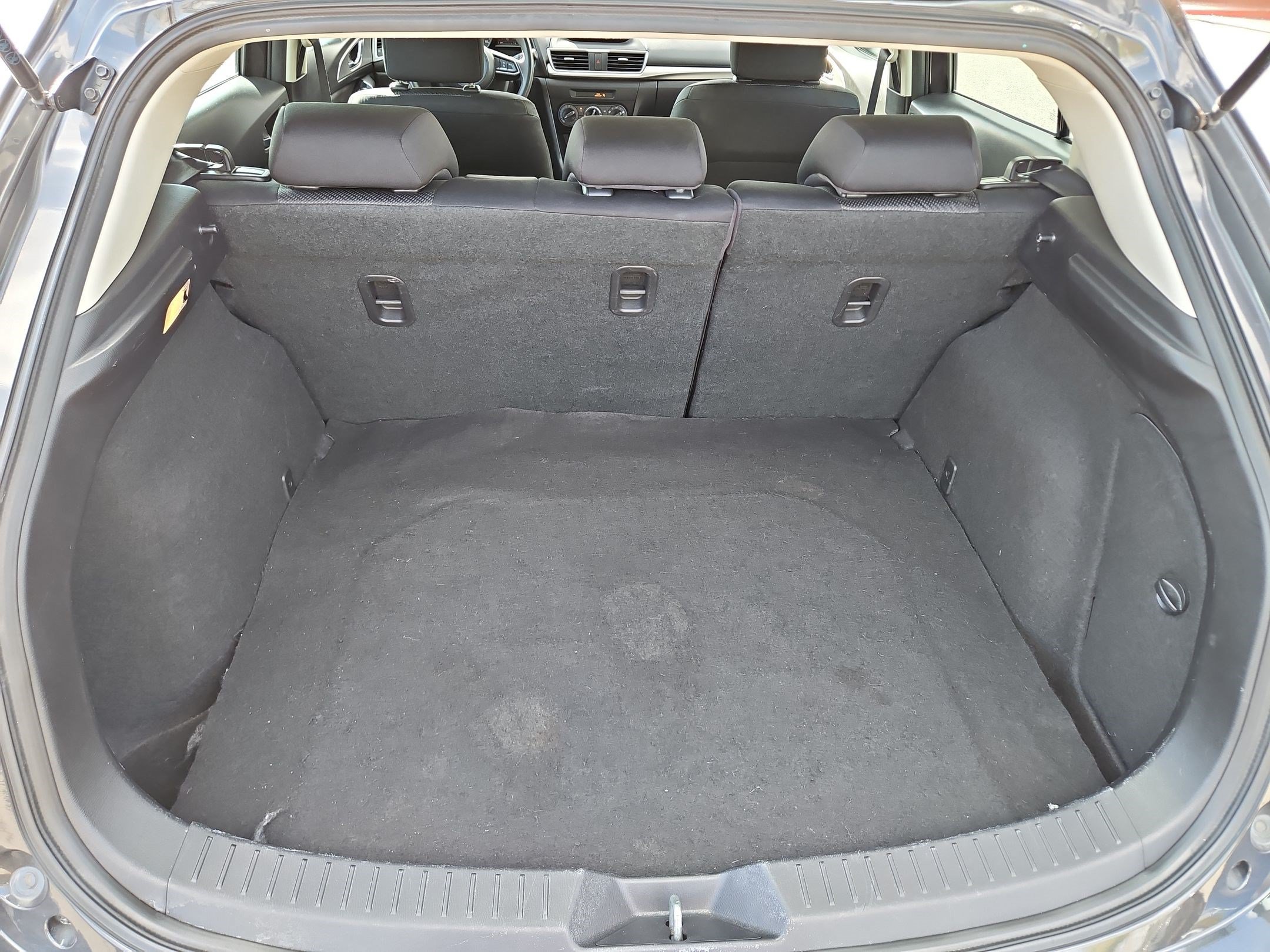 Used 2017 MAZDA MAZDA3 Sport FWD image 30