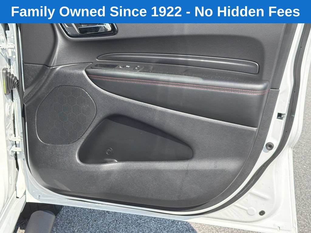 Used 2025 Dodge Durango GT AWD/4WD image 14