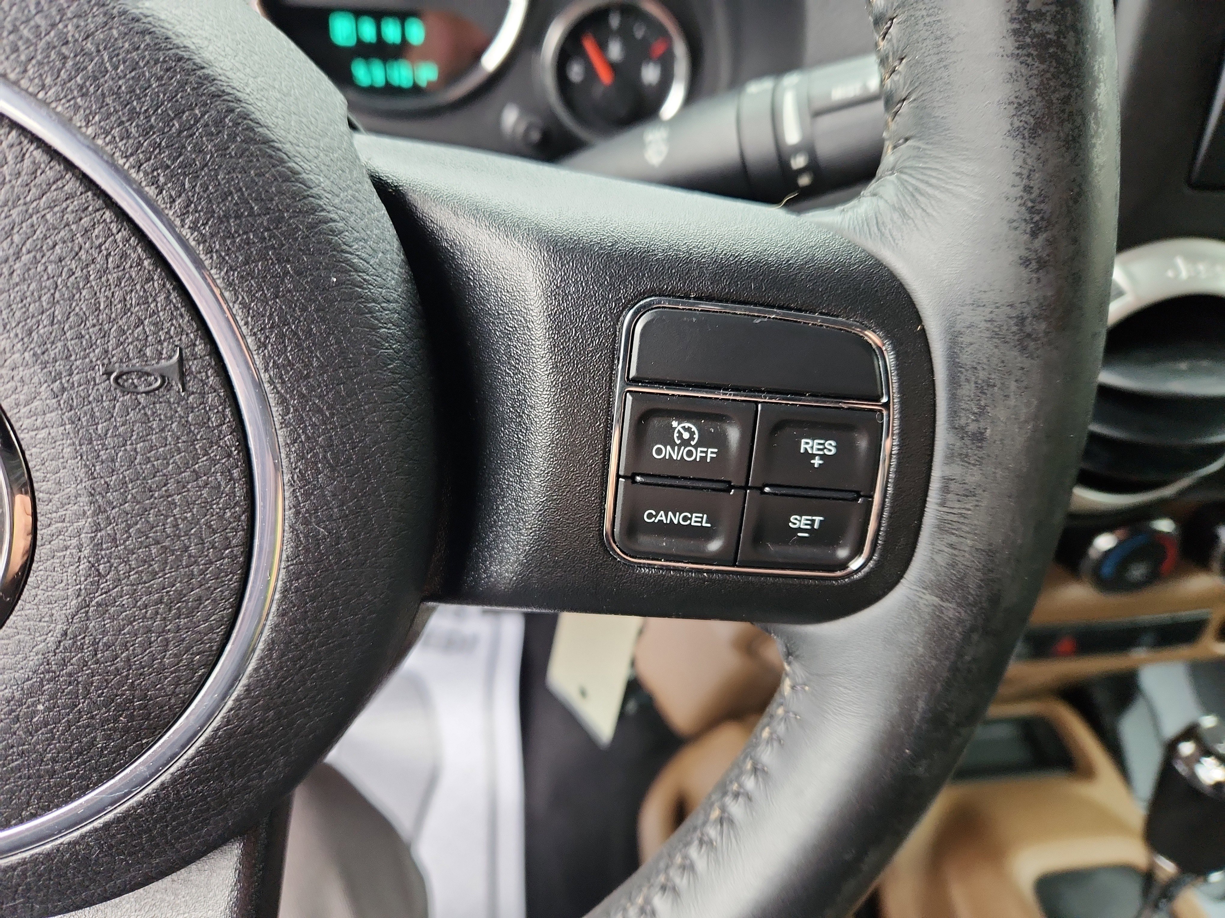 Used 2017 Jeep Wrangler Unlimited Sahara w/ Connectivity Group image 27