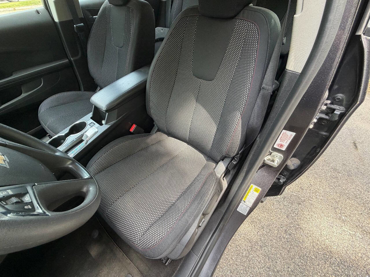 Used 2016 Chevrolet Equinox LS AWD/4WD image 9