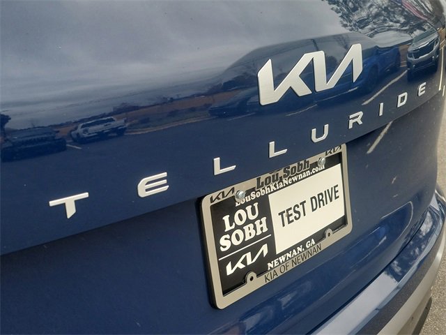 Certified 2025 Kia Telluride EX w/ EX Captain's Chair Package image 7
