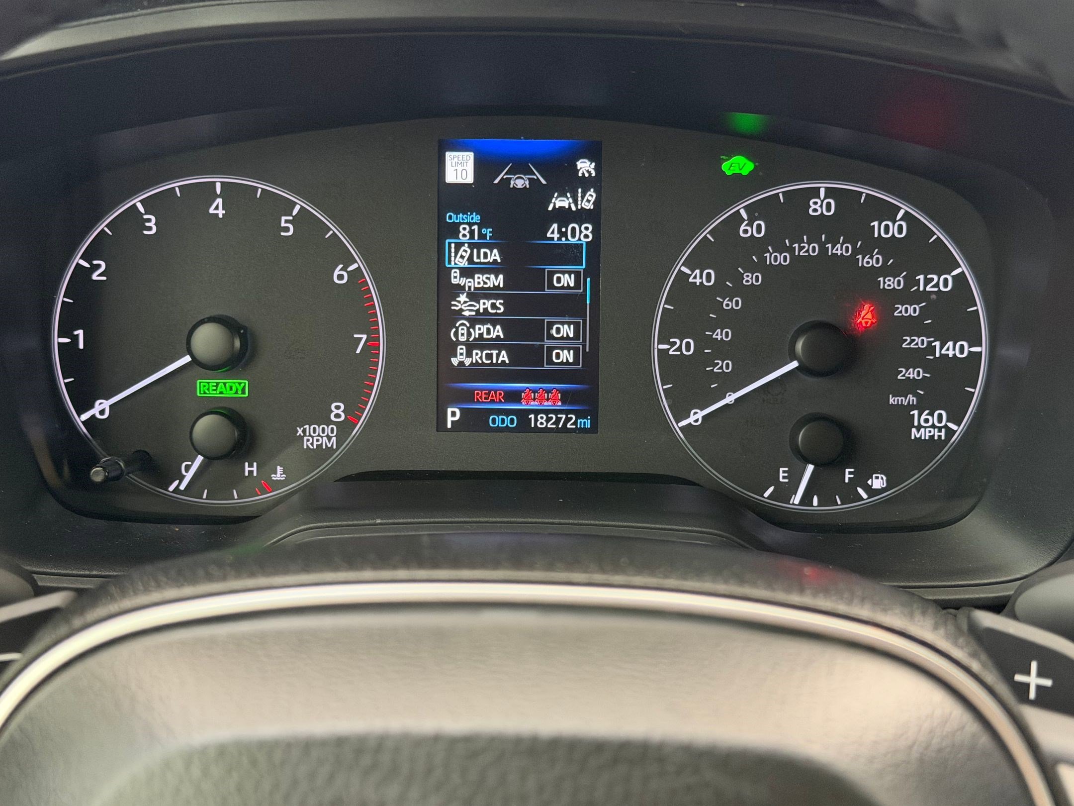 Used 2024 Toyota Corolla Cross SE w/ Moonroof Package image 12