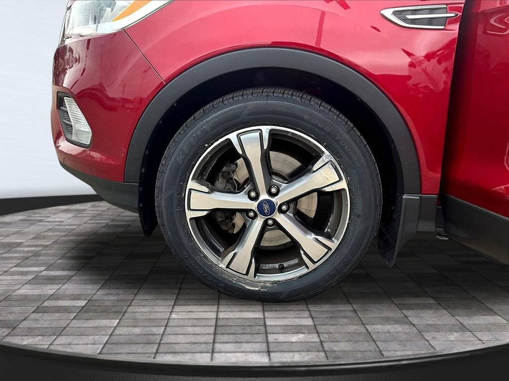 Used 2017 Ford Escape SE w/ SE Leather Comfort Package AWD/4WD image 36