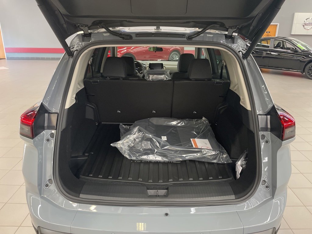 New 2026 Nissan Rogue SV image 6