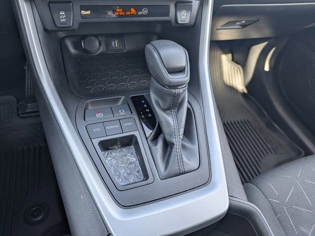 Used 2023 Toyota RAV4 XLE w/ Convenience Package FWD image 26