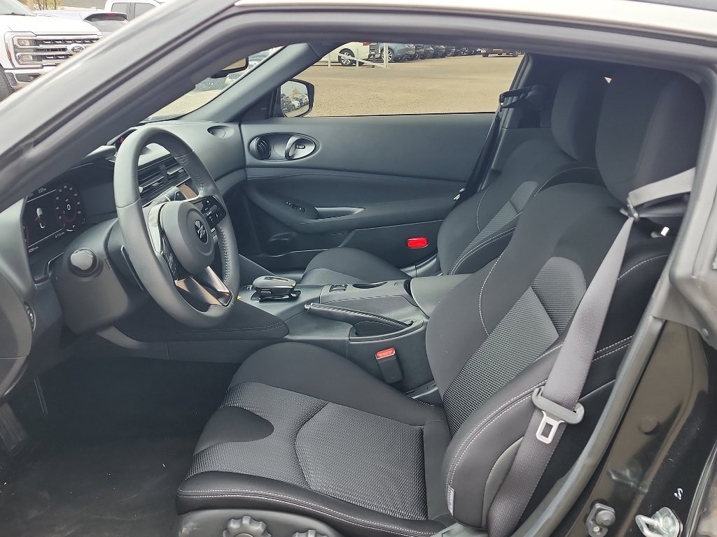 Used 2024 Nissan Z Sport w/ Floor Mat Package image 13
