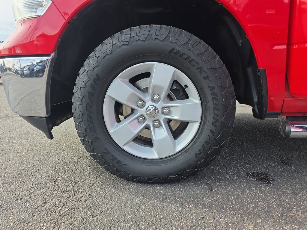 Used 2019 RAM 1500 Classic SLT image 33