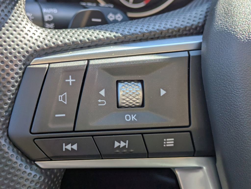 New 2026 Mitsubishi Outlander ES image 24