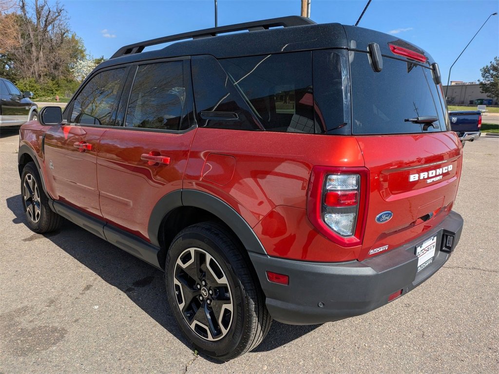 Used 2024 Ford Bronco Sport Outer Banks image 7