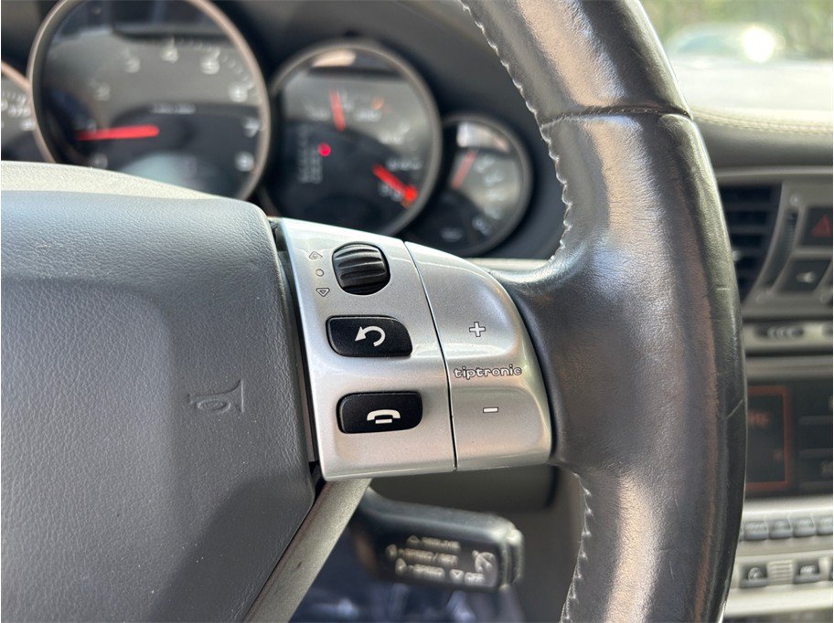 Used 2005 Porsche 911 Carrera RWD image 24