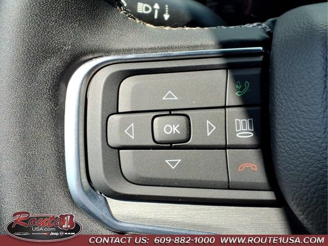 Certified 2024 Jeep Wagoneer Series II AWD/4WD image 32