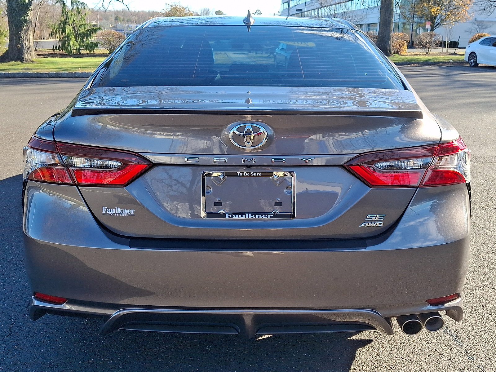 Used 2023 Toyota Camry SE image 5