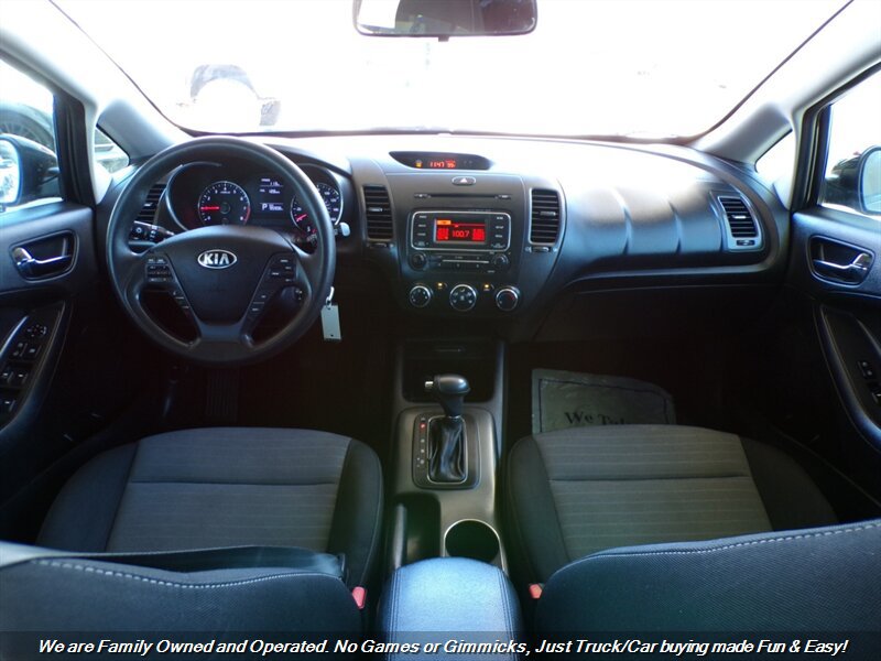 Used 2016 Kia Forte LX FWD image 30