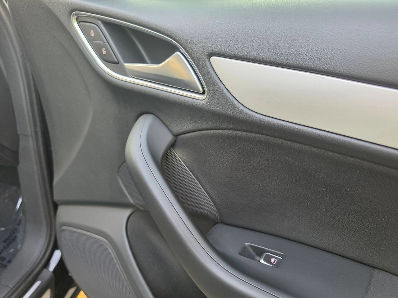 Used 2018 Audi Q3 2.0T Premium image 27