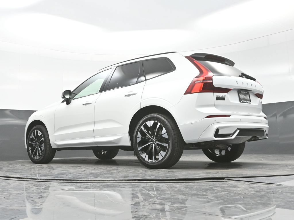 New 2026 Volvo XC60 B5 Plus w/ Protection Package Premier AWD/4WD image 30