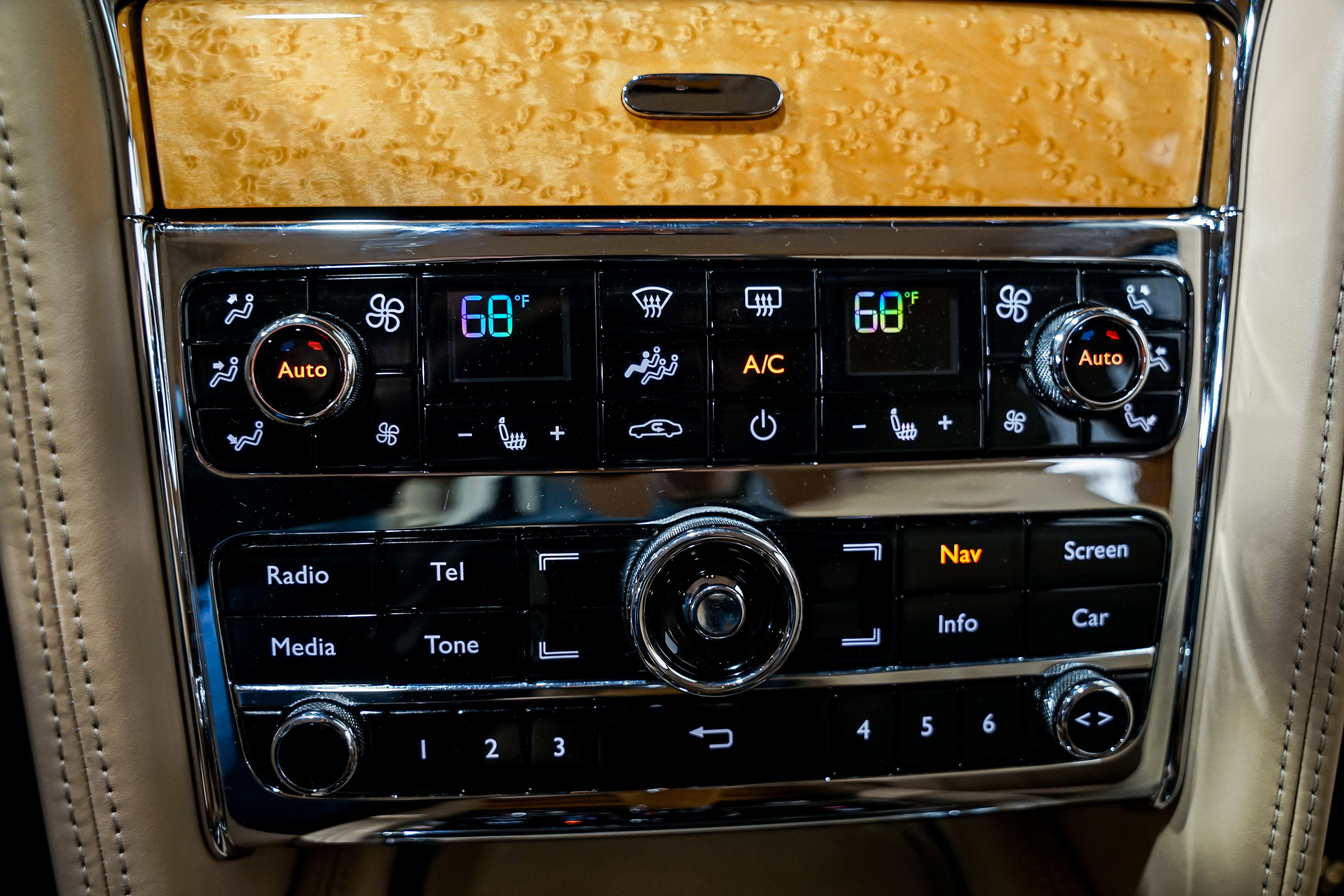 Used 2012 Bentley Mulsanne image 15