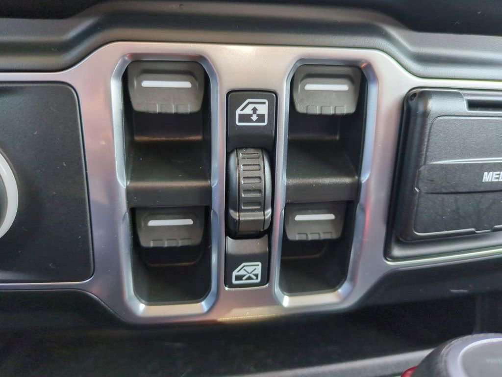 Used 2023 Jeep Gladiator Willys image 26