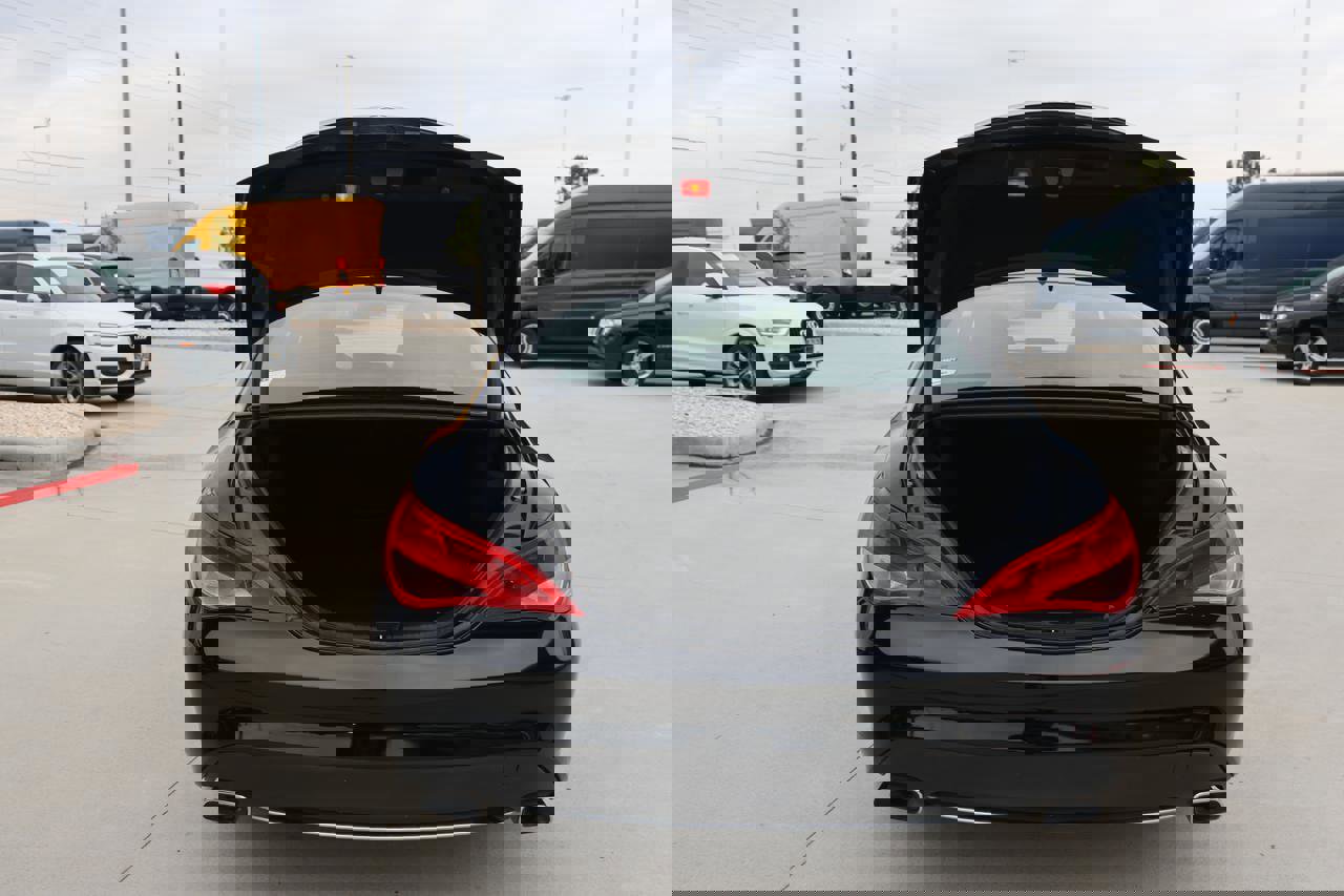 Used 2015 Mercedes-Benz CLA 250 image 10