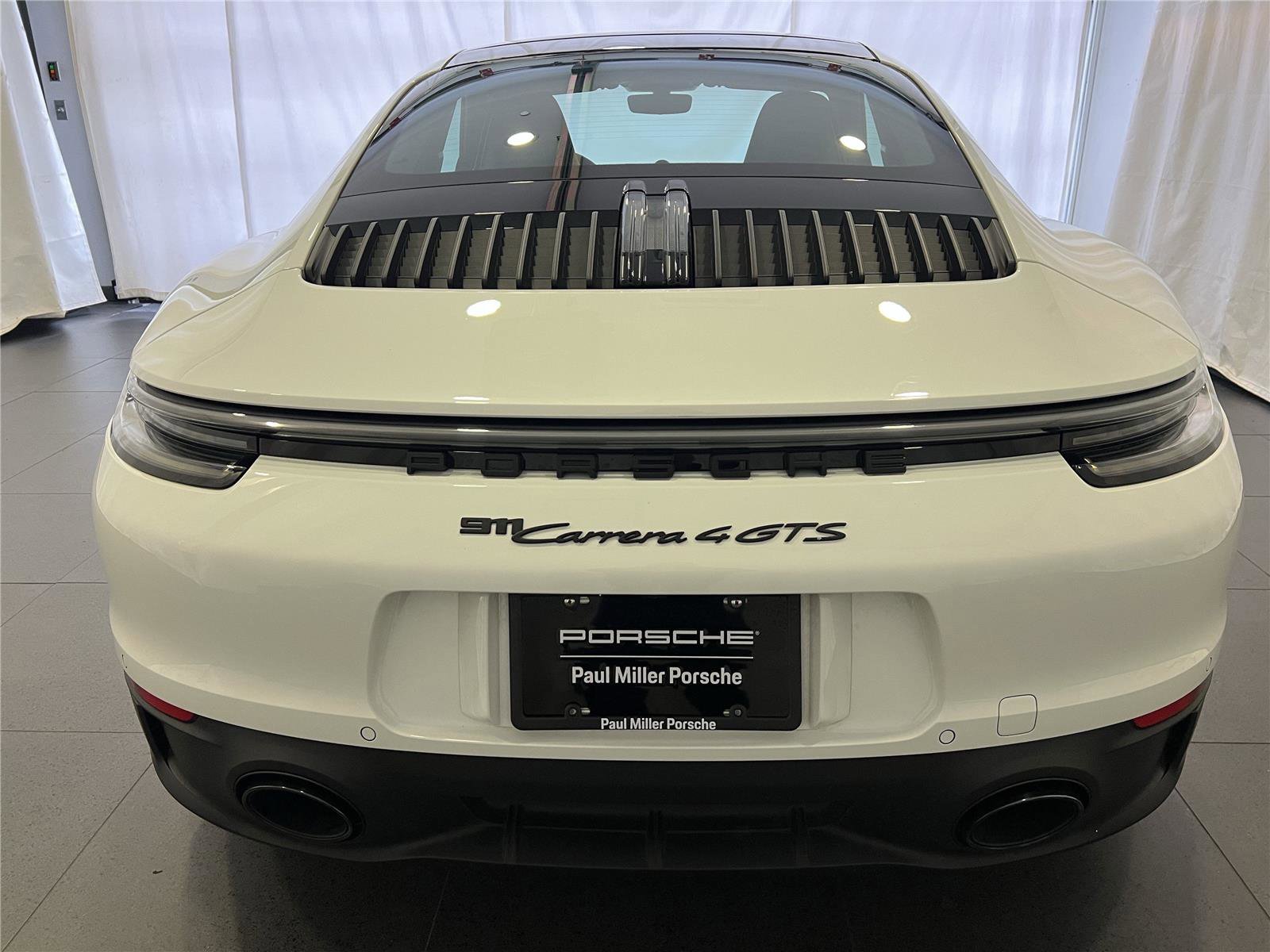 Certified 2023 Porsche 911 Carrera 4 GTS image 8