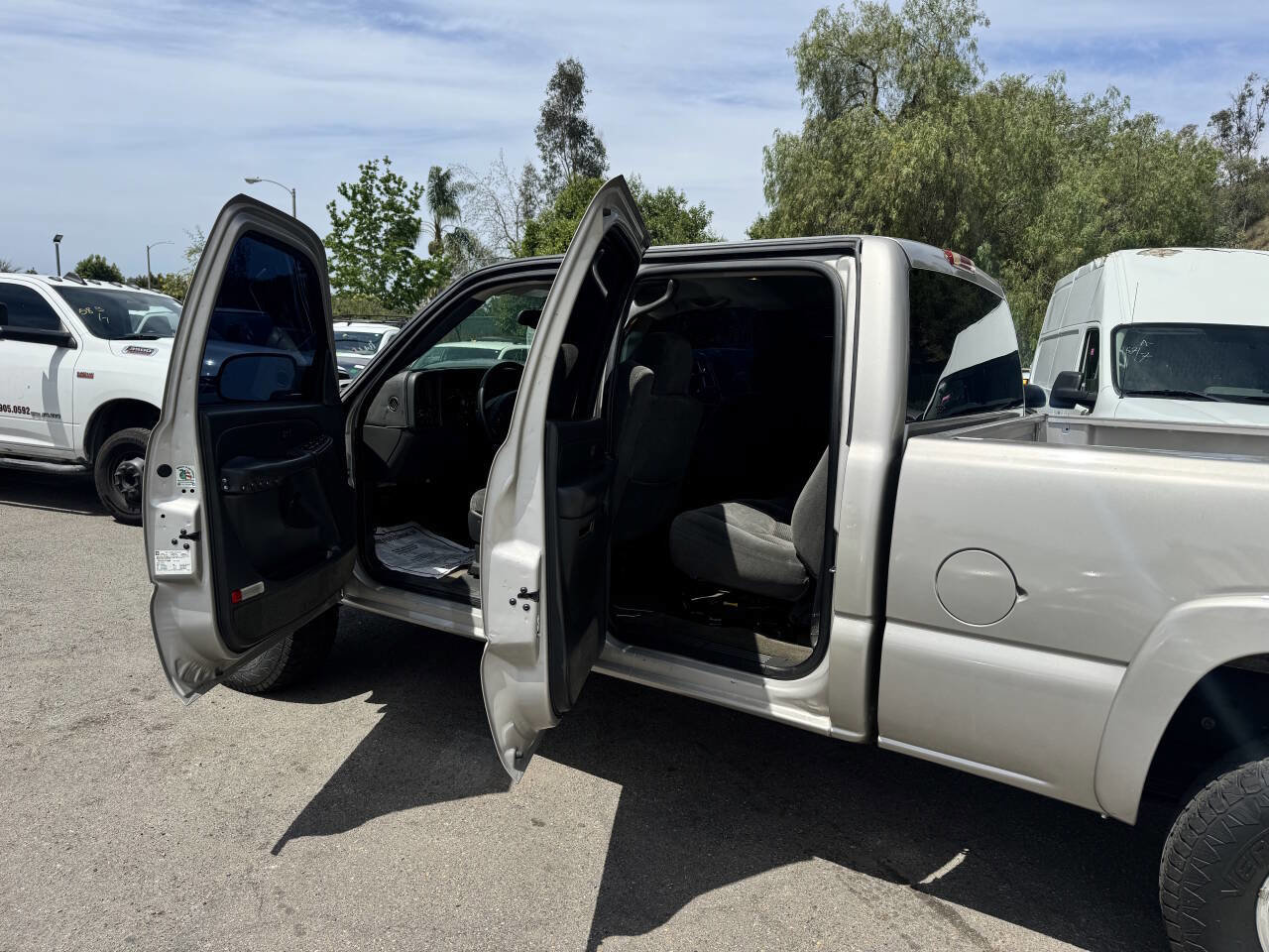 Used 2004 Chevrolet Silverado 2500 LS RWD image 14