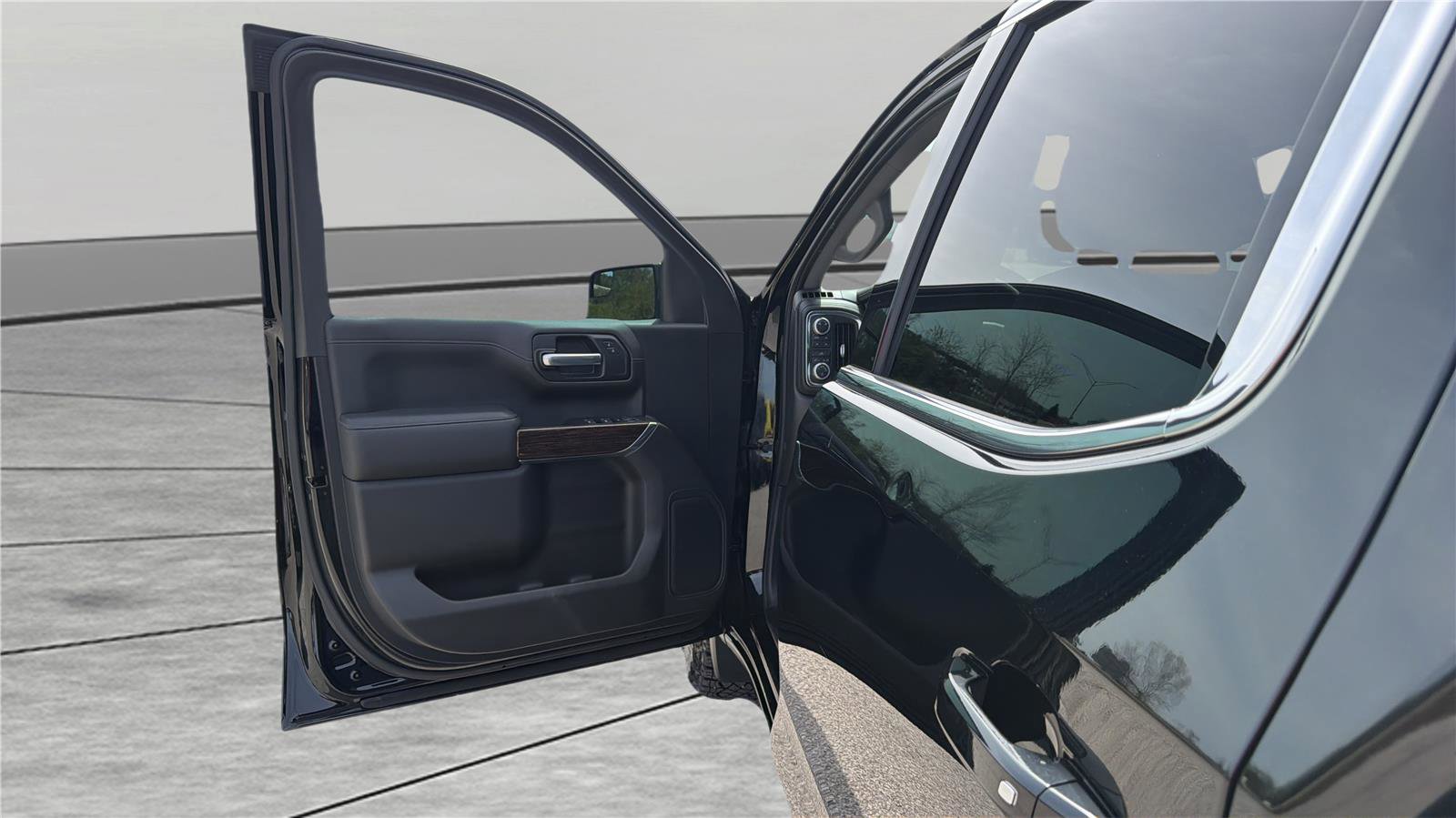 Used 2019 GMC Sierra 1500 SLE w/ SLE Value Package AWD/4WD image 15